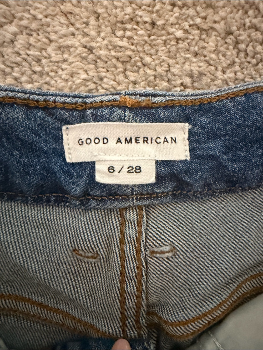 Good American Good Boy Crop Baby Step Hem Jeans – Size 6/28 - Picture 4 of 5